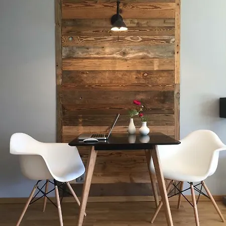 Apartment 21st *