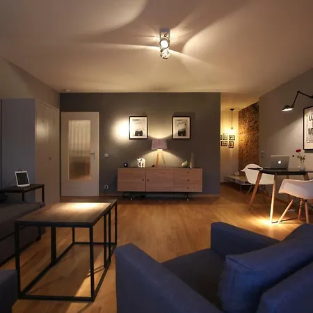 Apartment 21st *